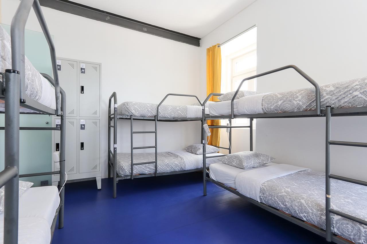Kab+1 Hostel Лиссабон Экстерьер фото