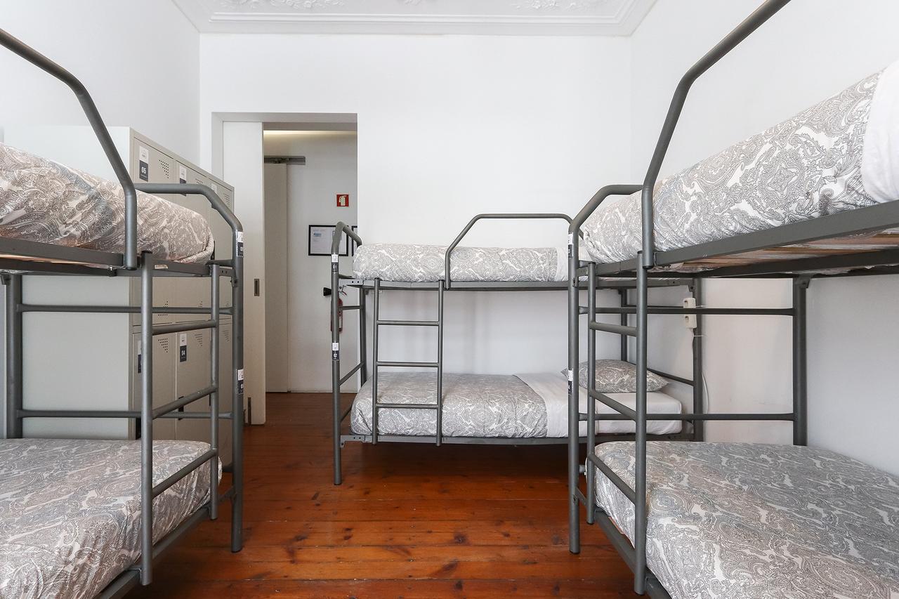 Kab+1 Hostel Лиссабон Экстерьер фото