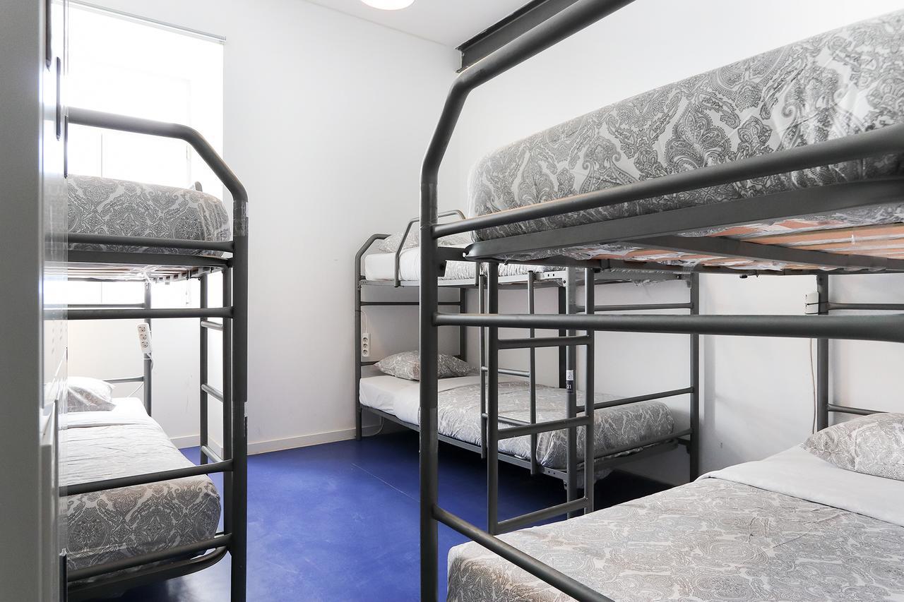 Kab+1 Hostel Лиссабон Экстерьер фото